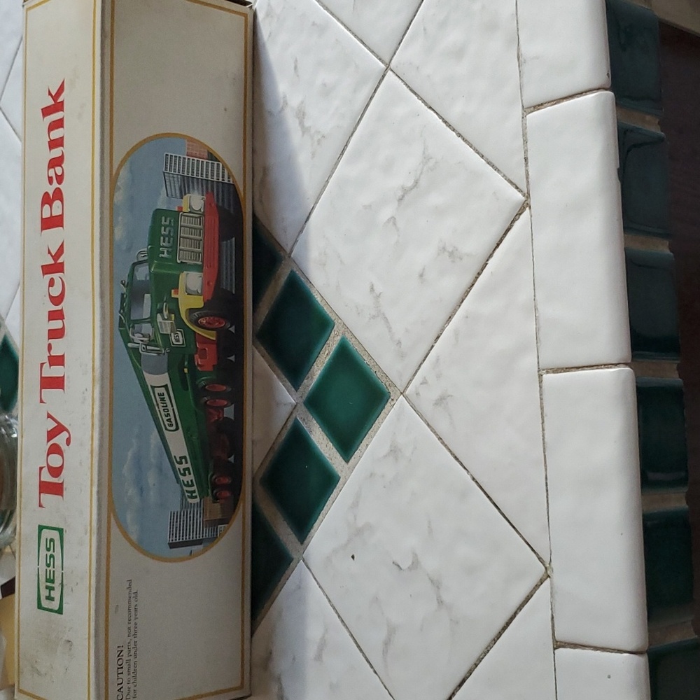 1984 vintage toy truck bank